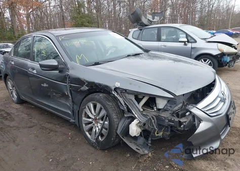 2012 Honda Accord 2.4 Ex-L z USA, uszkodzony, nr VIN 1HGCP2F84CA131207